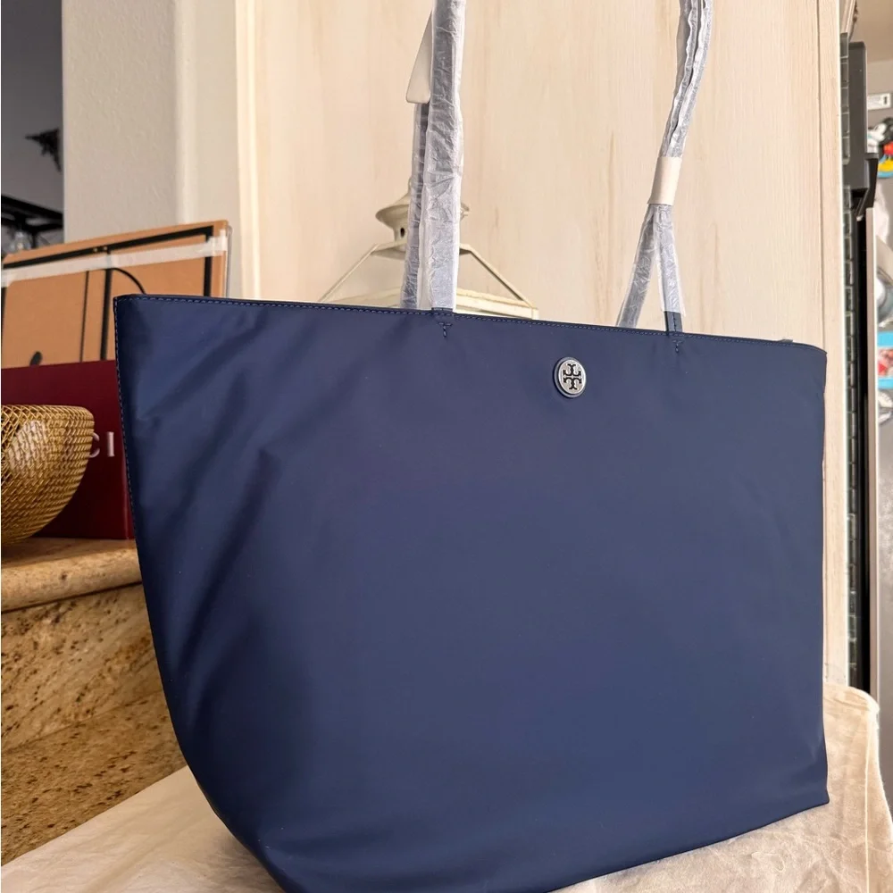 New Tory Burch nylon Navy Tote with Matching Wallet
